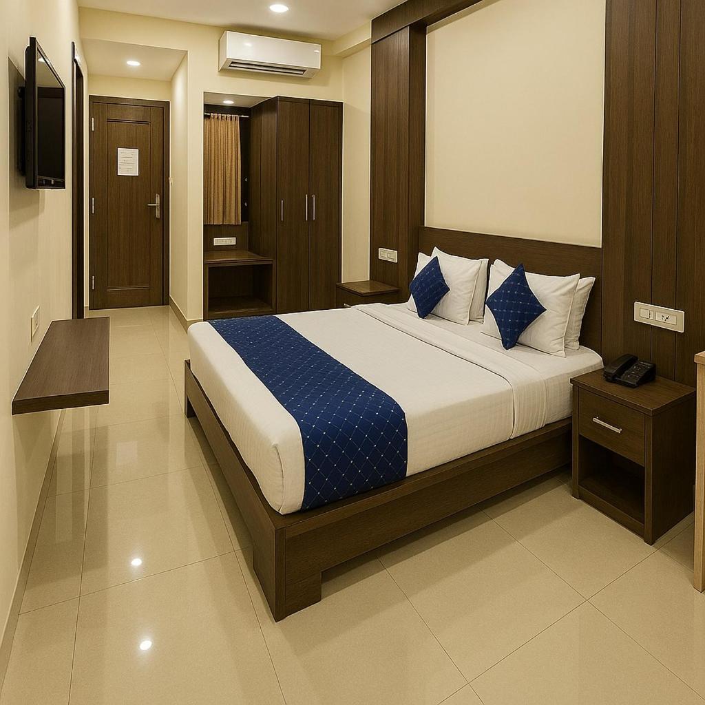 Stayguru Hotel Atithi Бгудж Екстер'єр фото